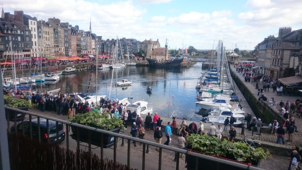 Apartmán Le Balcon Du Port Honfleur Pokoj fotografie